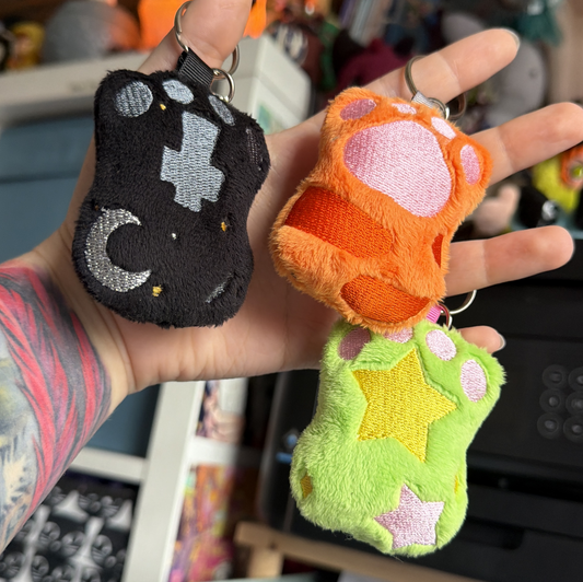 Cat Paw Keyring
